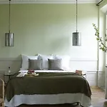 Hotel De Bouilhac 4*