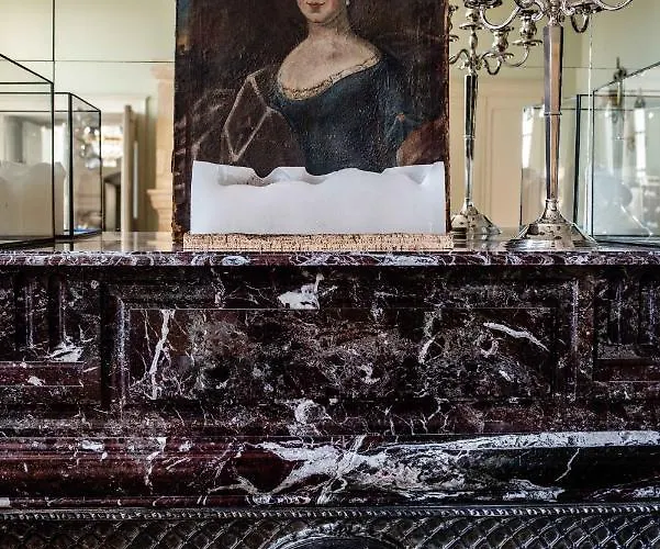 Hotel De Bouilhac 4*